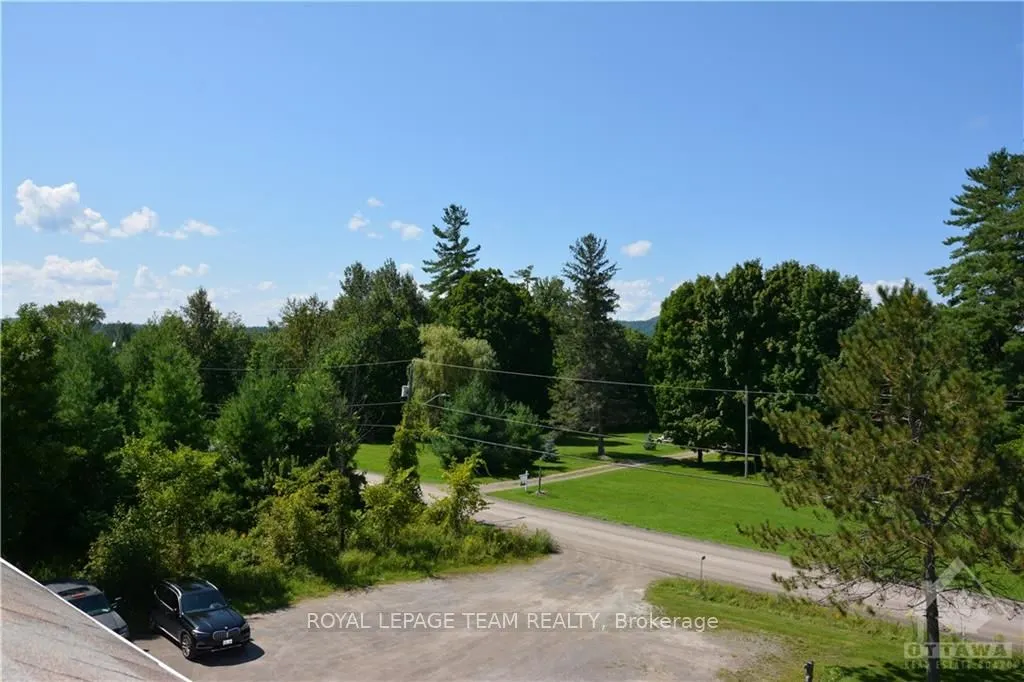 1036 BARRYVALE Road #4D