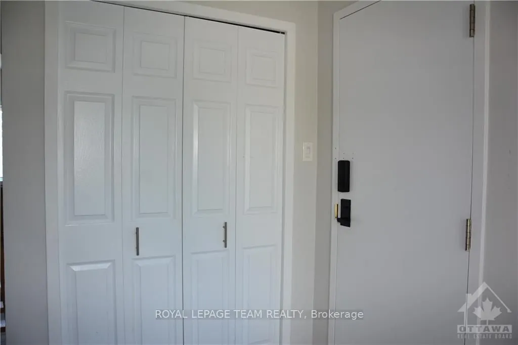 1036 BARRYVALE Road #4D