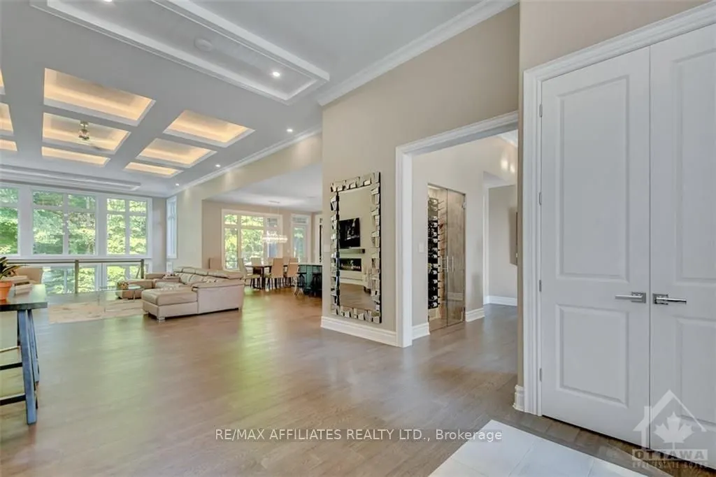 1443 DUCHESS Crescent