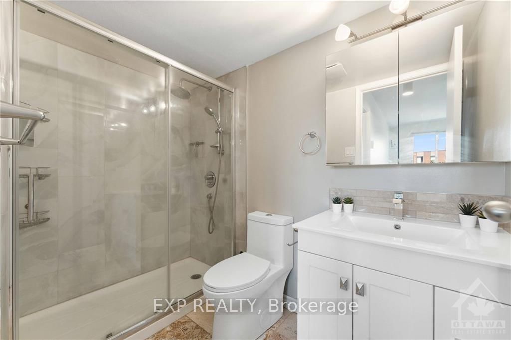 222 GUIGUES Avenue #401