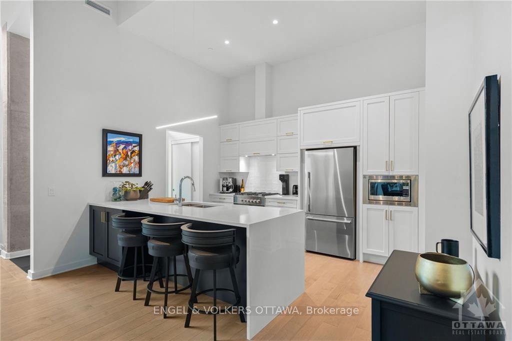 135 BARRETTE Street, #103