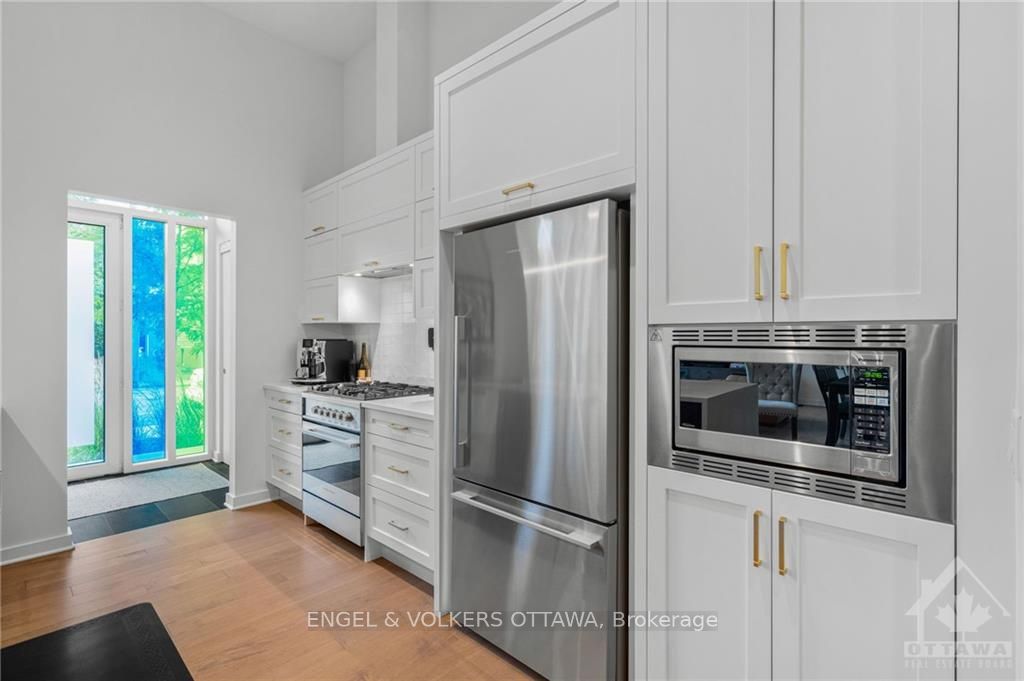 135 BARRETTE Street, #103