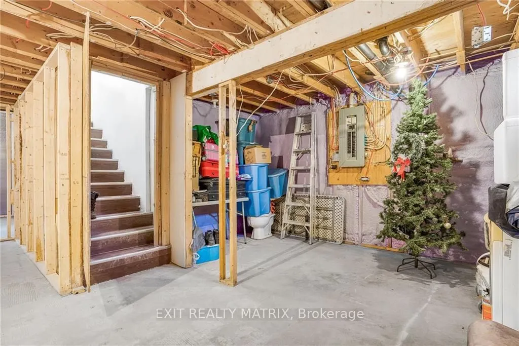 293 KITCHENER Street