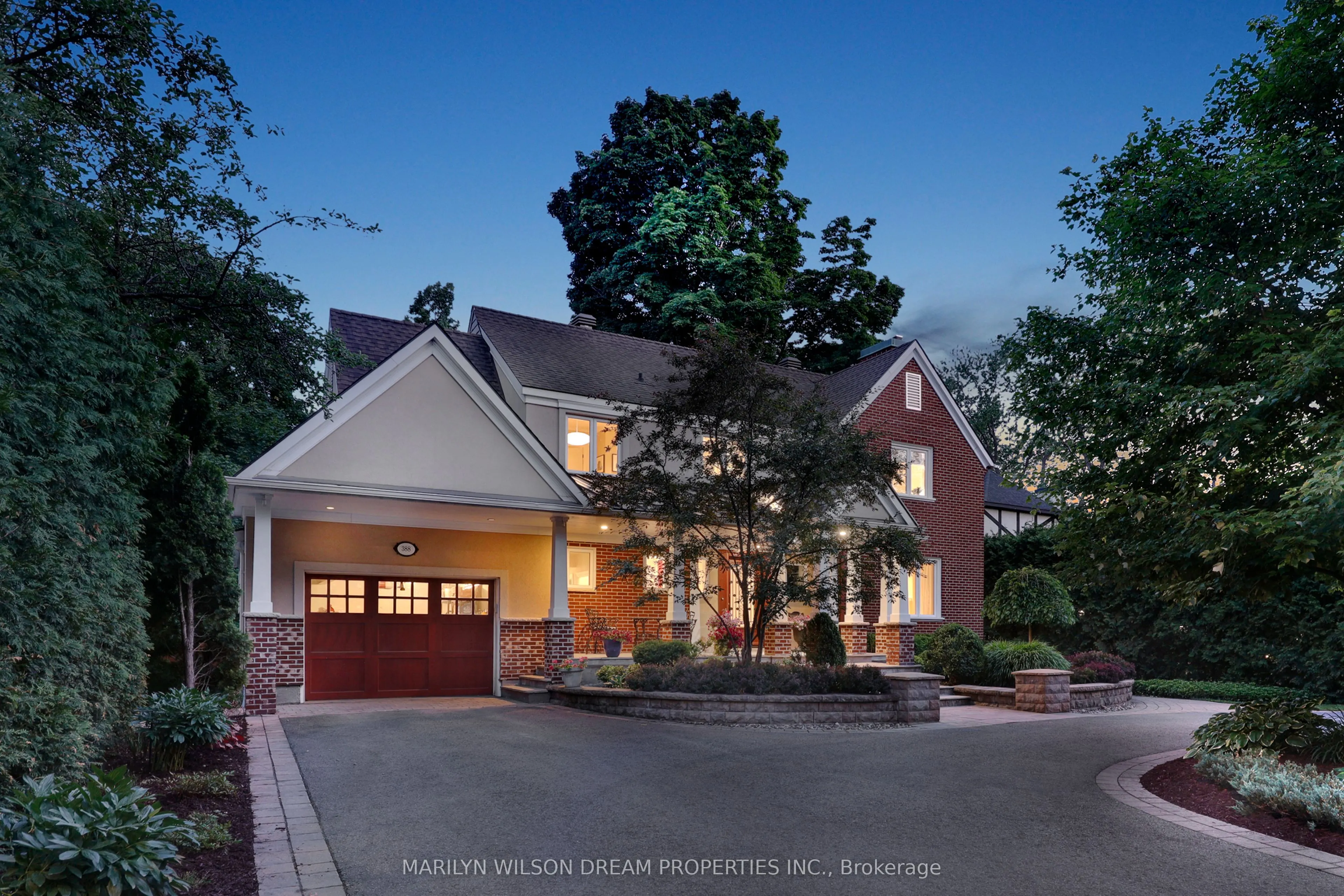 388 Mariposa Avenue