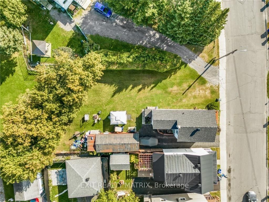 287 HIGGINSON Street
