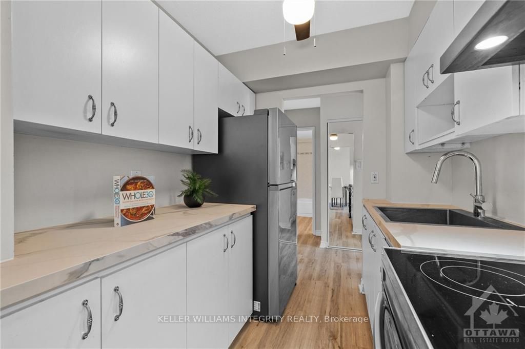2041 ARROWSMITH Drive #402C