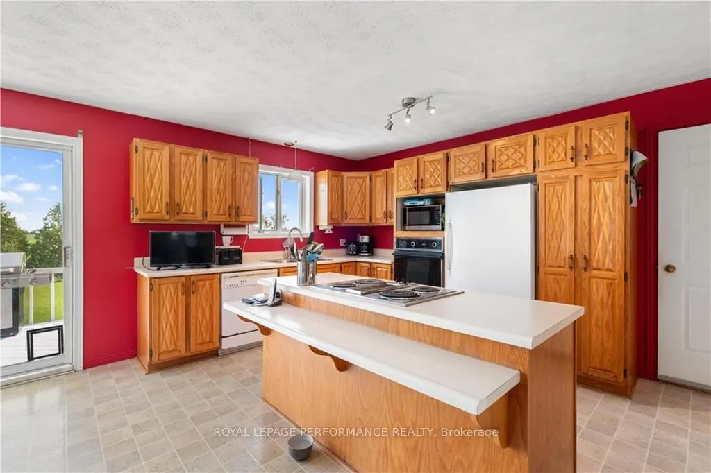 20474 CONCESSION 8 Road