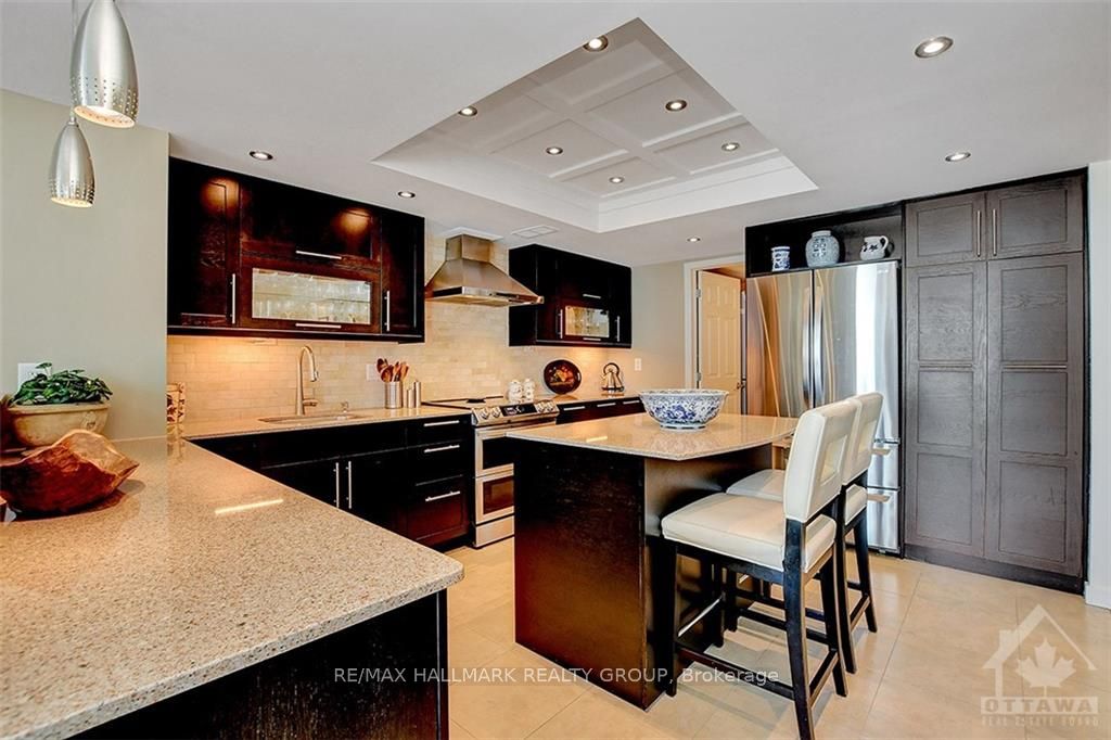 160 GEORGE Street #2404