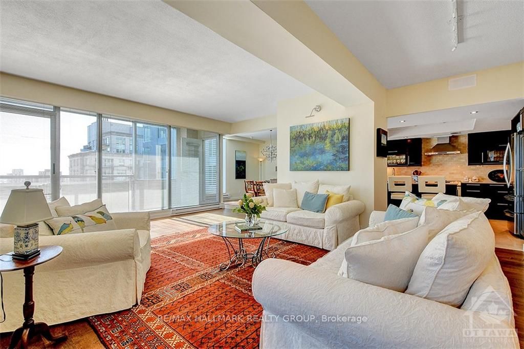 160 GEORGE Street #2404