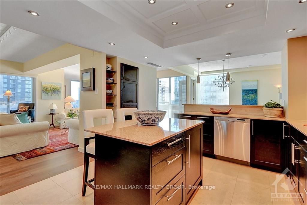 160 GEORGE Street #2404