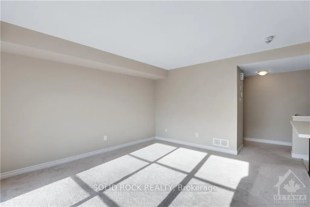 761 CHAPMAN MILLS Drive, #20