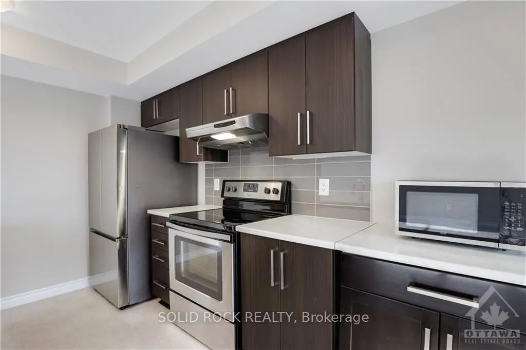 761 CHAPMAN MILLS Drive, #20