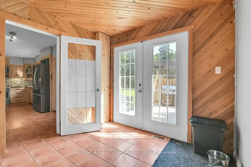 3993 CHAPEL Road