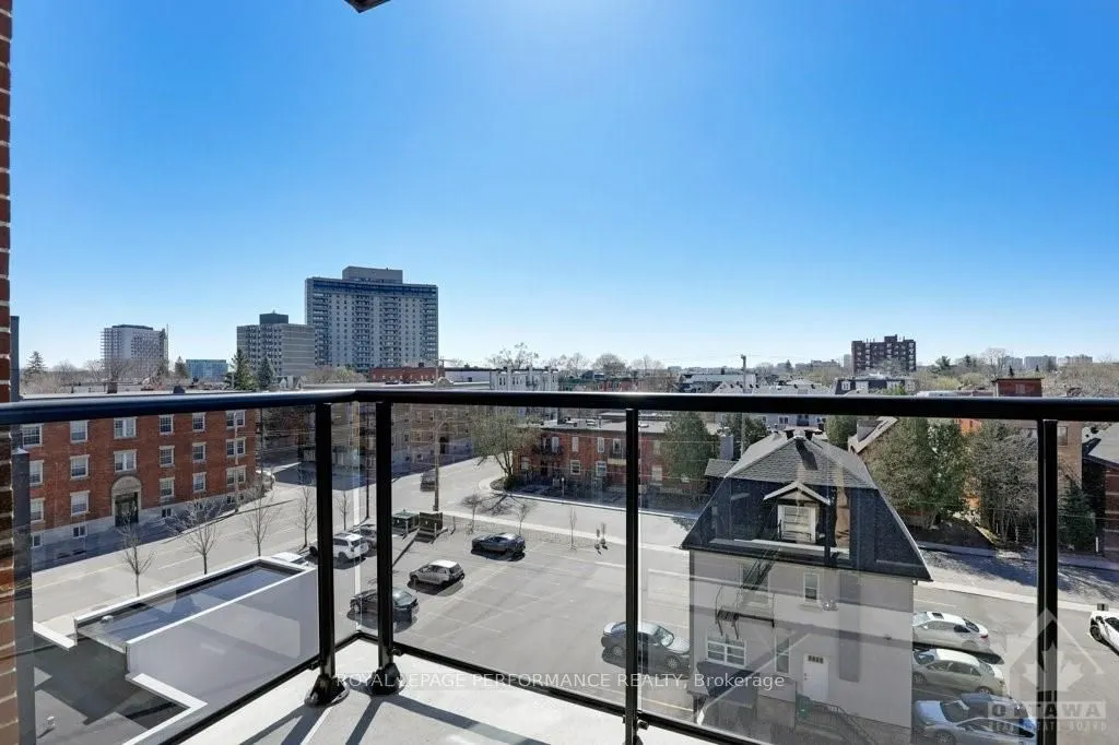560 RIDEAU Street #517