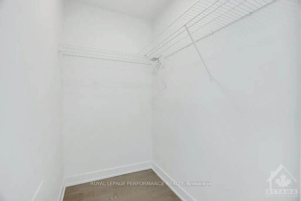 560 RIDEAU Street #517