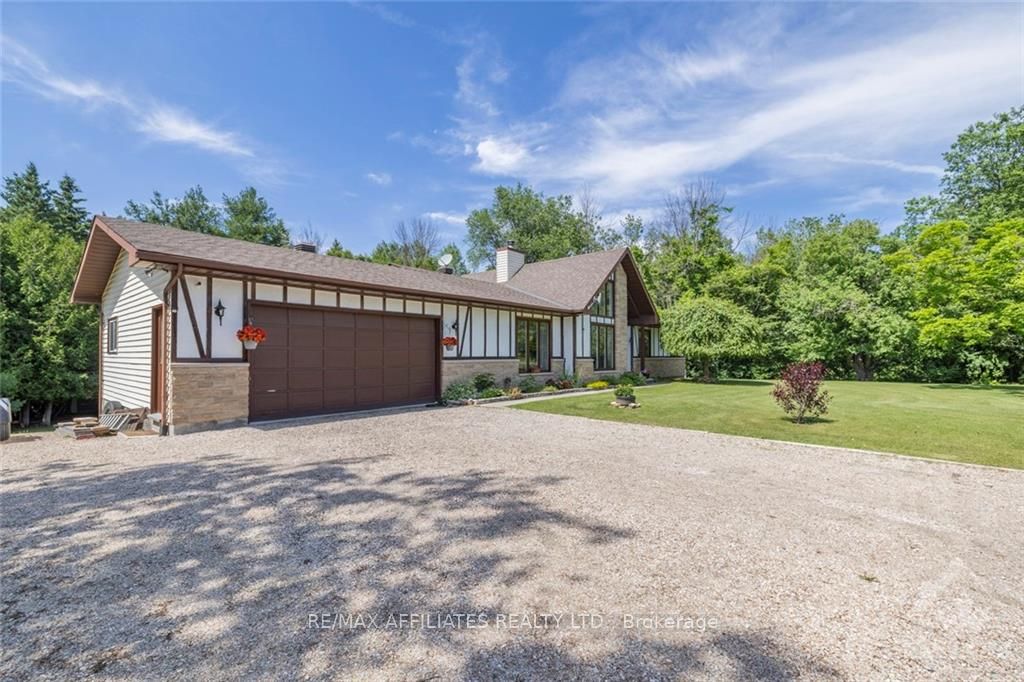 2346 BATHURST 5TH CONCESSION Road