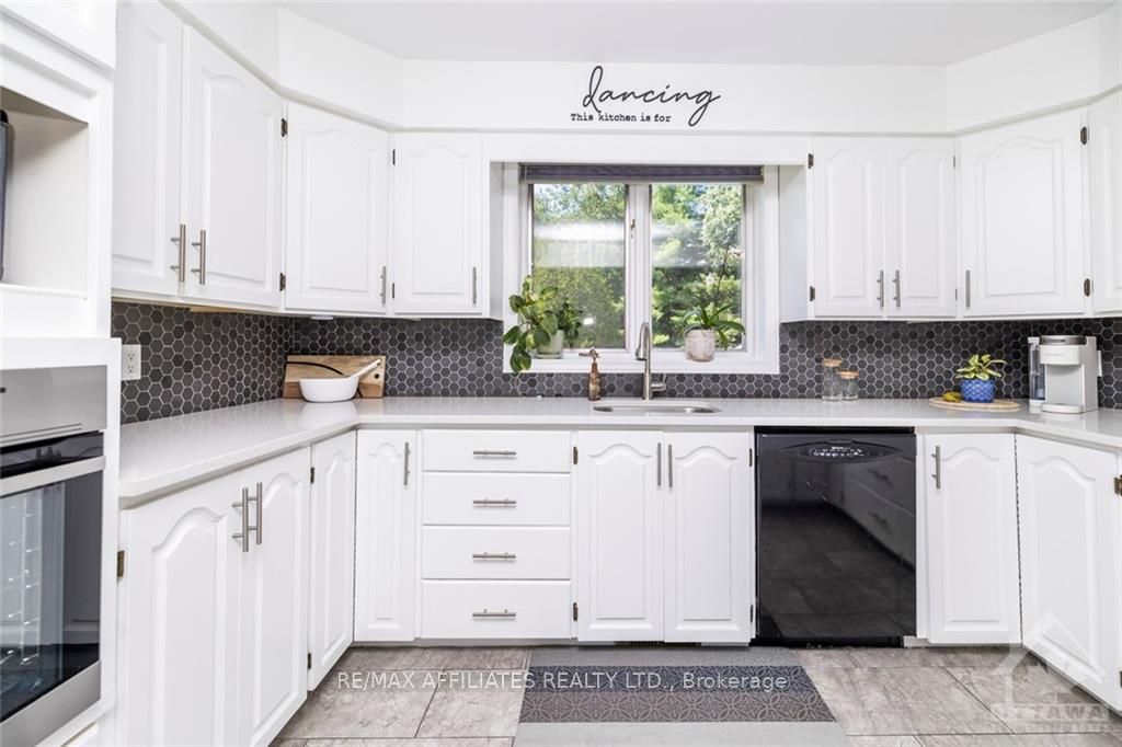 2346 BATHURST 5TH CONCESSION Road