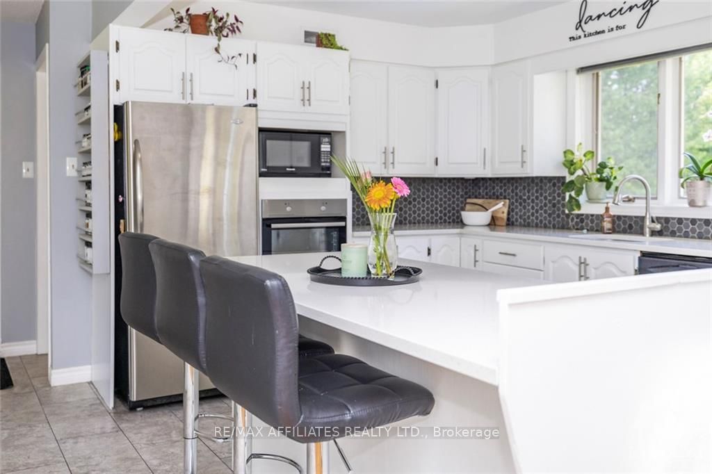 2346 BATHURST 5TH CONCESSION Road