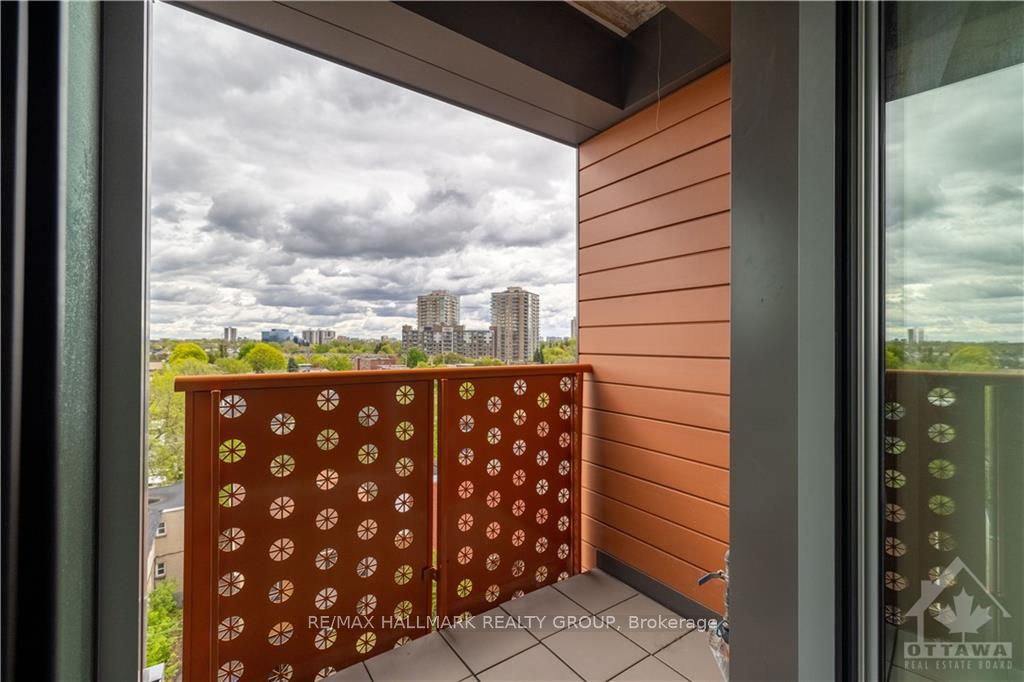135 BARRETTE Street #607