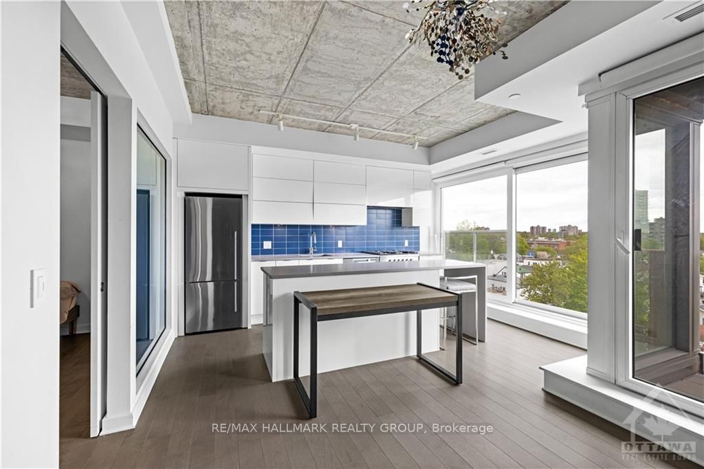 135 BARRETTE Street #607