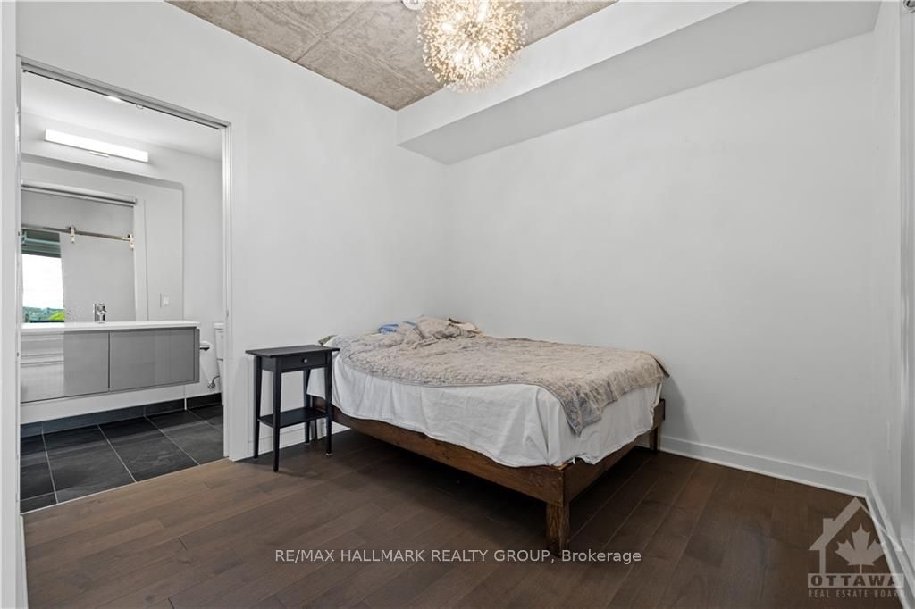 135 BARRETTE Street #607