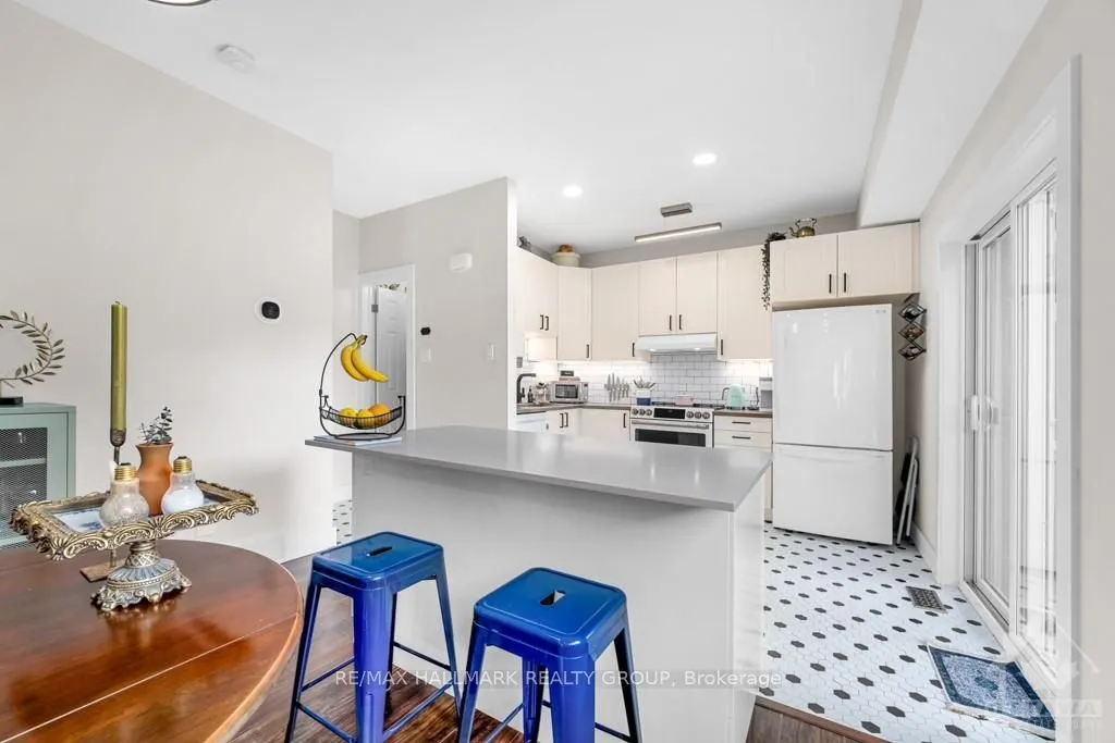 44 PUTMAN Avenue