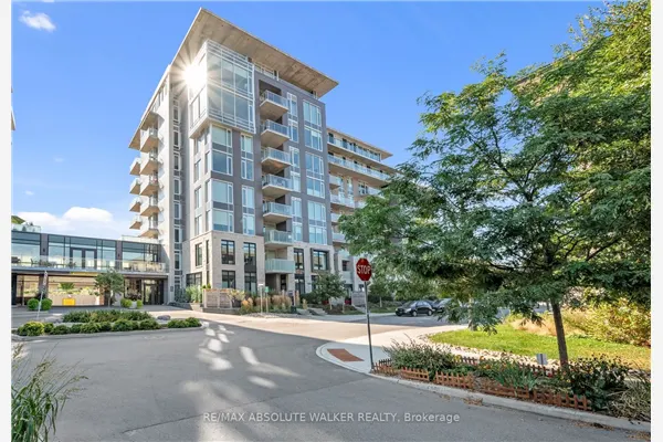 570 DE MAZENOD Avenue #905