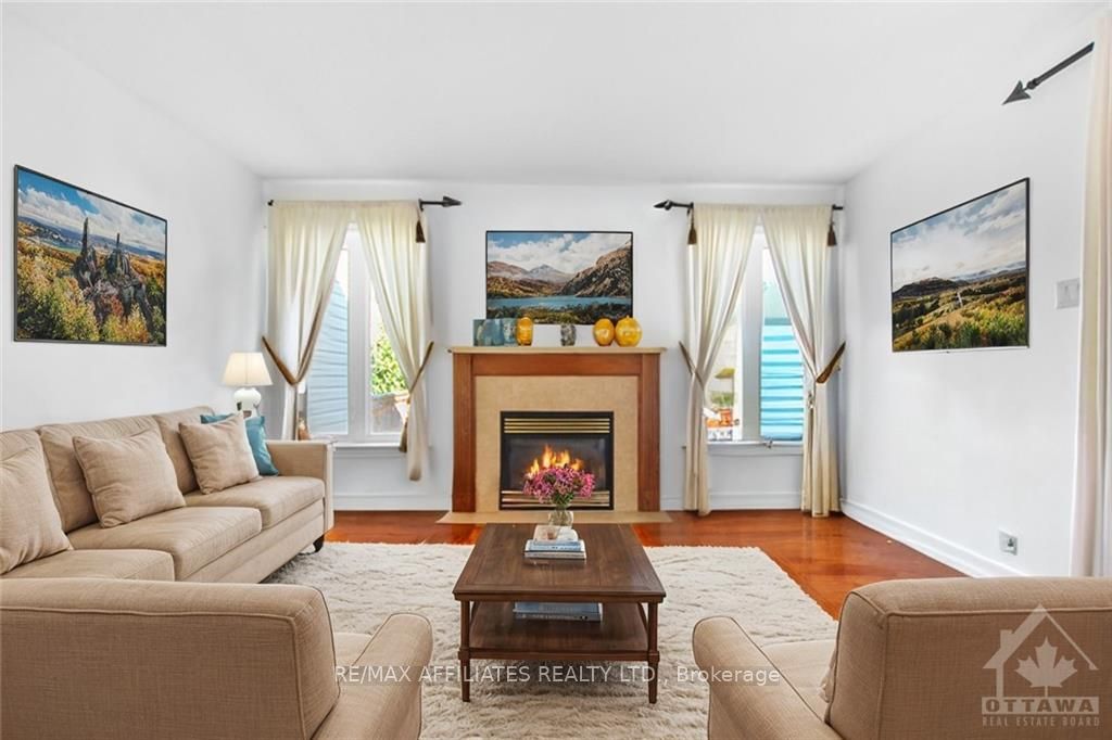 37 CRESTHAVEN Drive