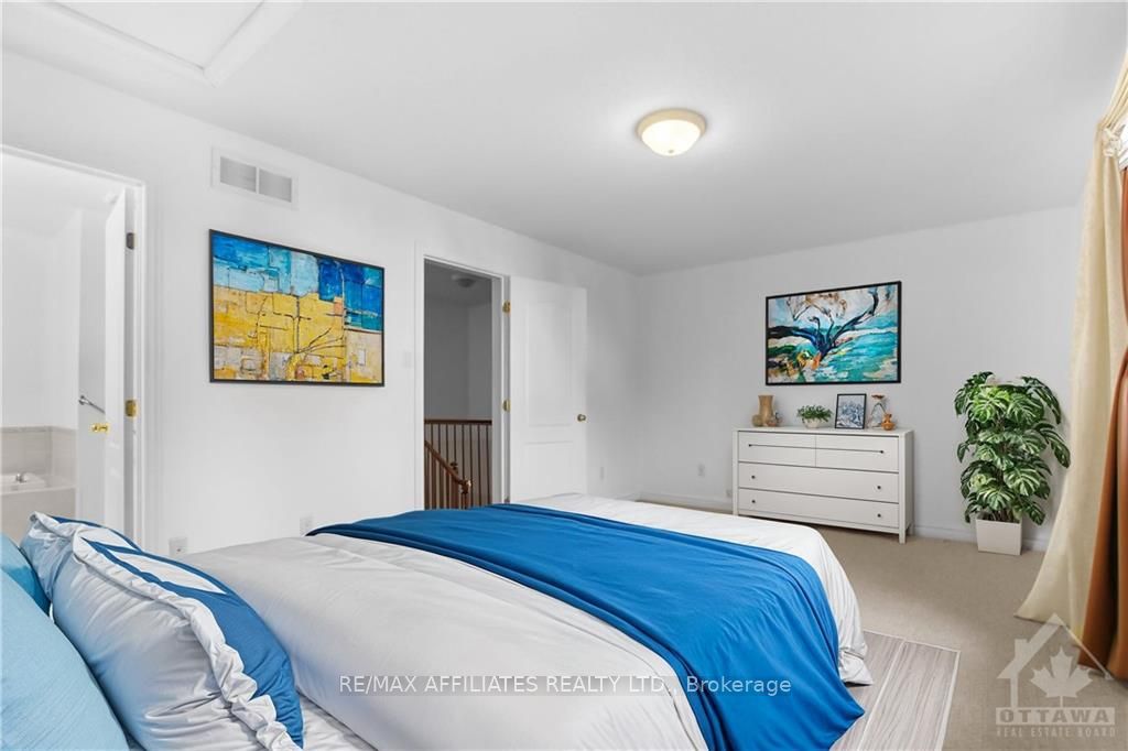 37 CRESTHAVEN Drive
