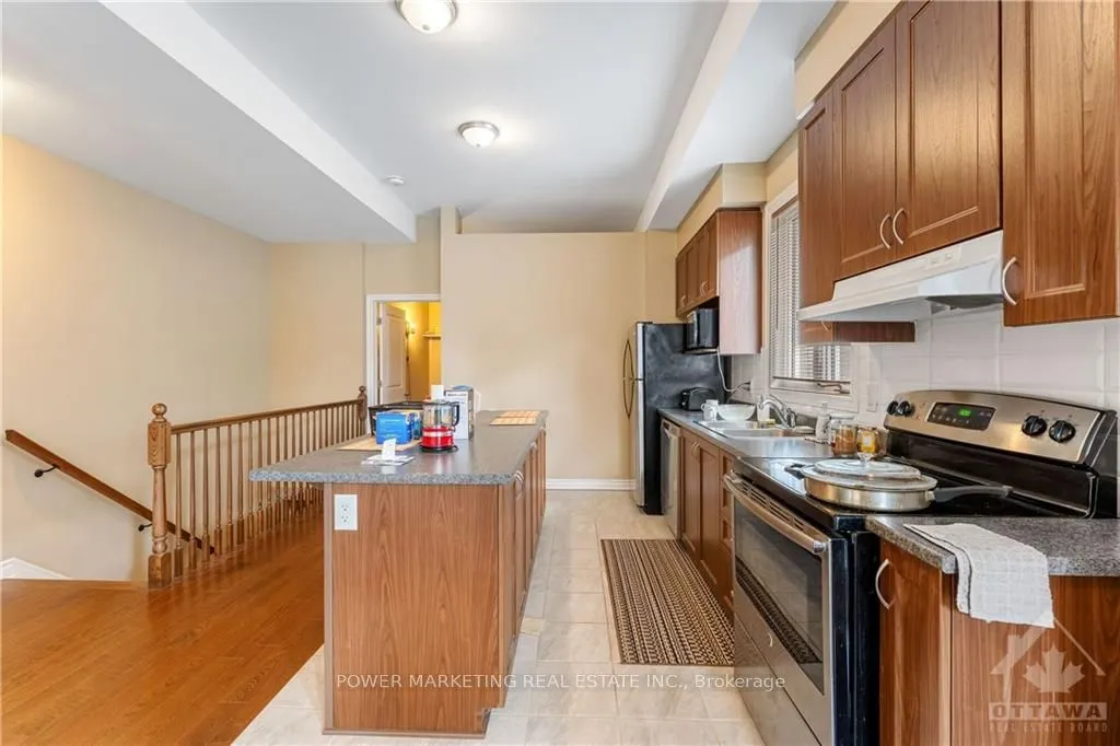 6356 RENAUD Road