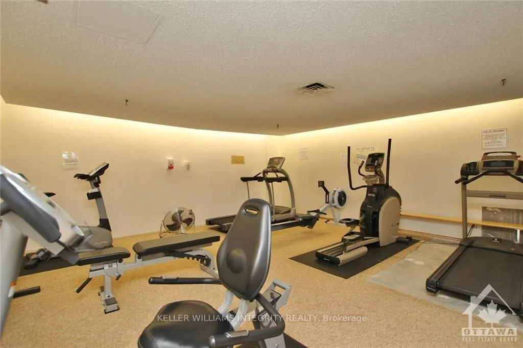 2871 RICHMOND Road, #410