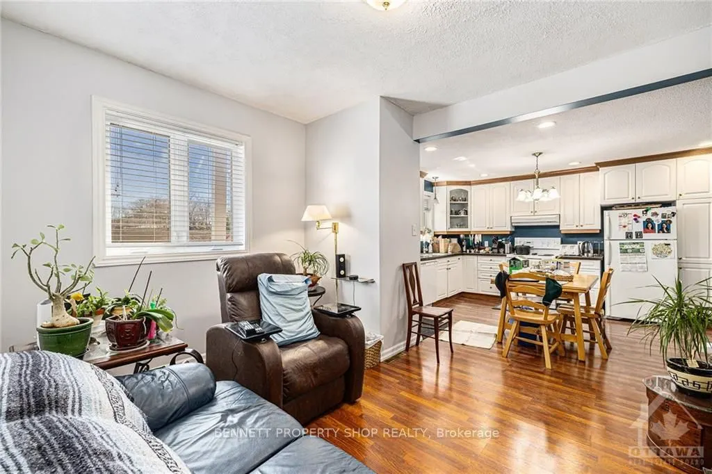 412 MONTREAL Road