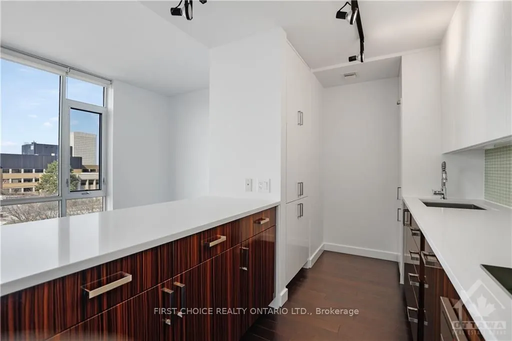 201 PARKDALE Avenue, #506