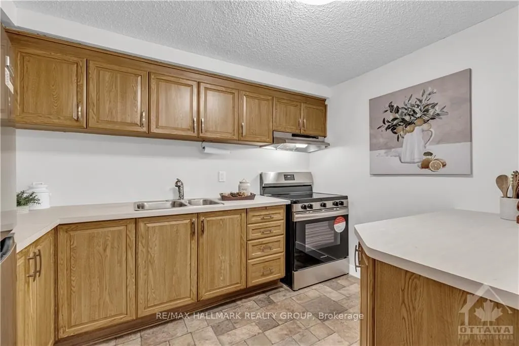 158B MCARTHUR Avenue #1906