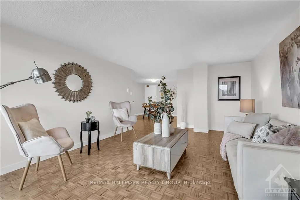 158B MCARTHUR Avenue #1906