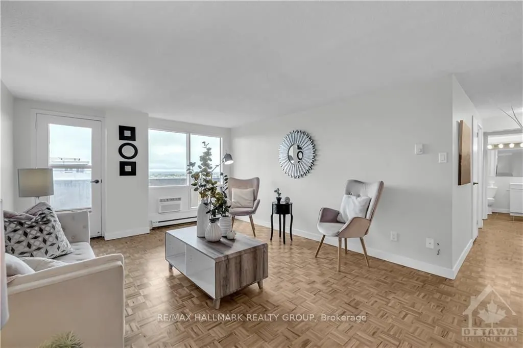 158B MCARTHUR Avenue #1906