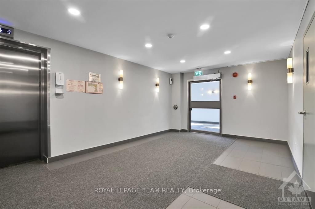 218 VIEWMOUNT Drive #308