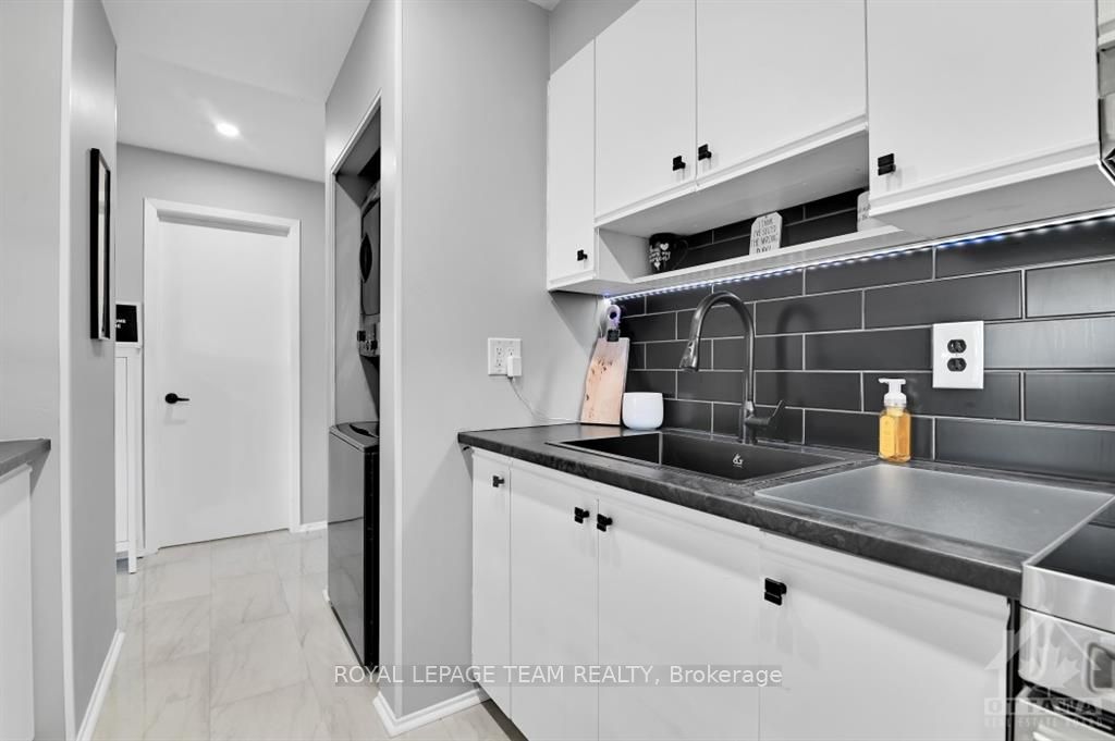 218 VIEWMOUNT Drive #308