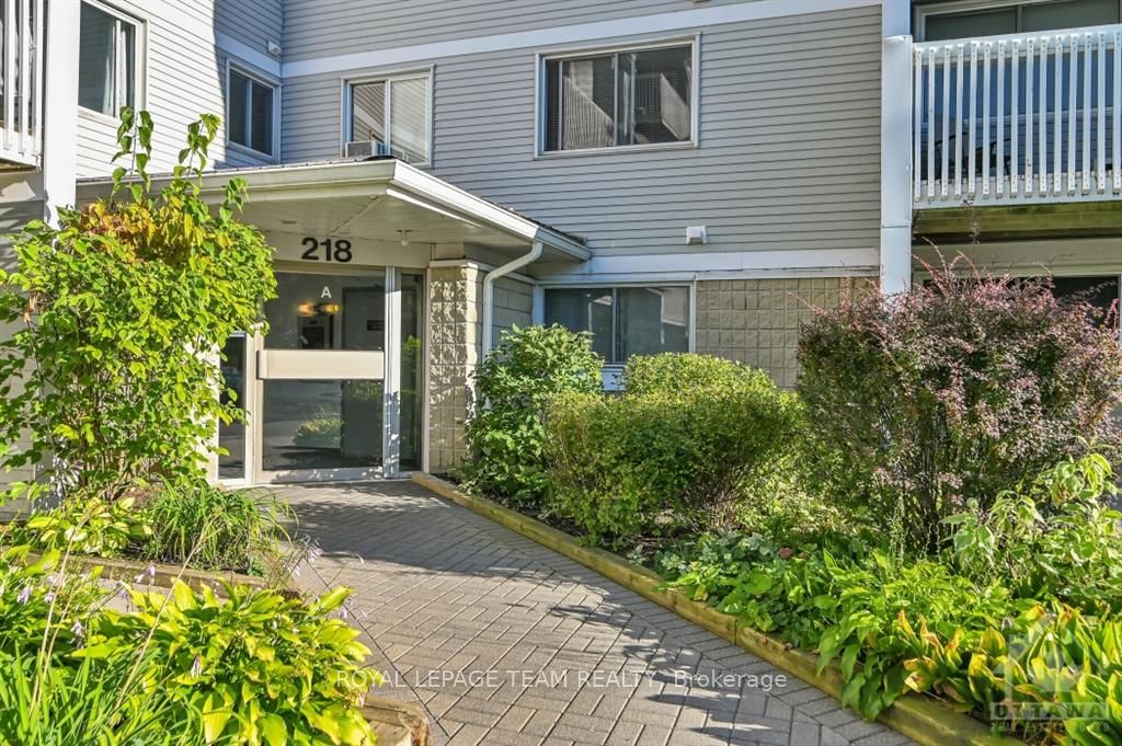 218 VIEWMOUNT Drive #308