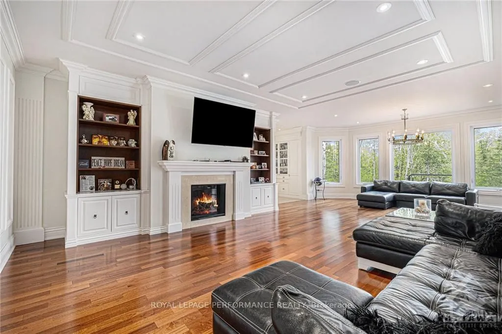 1413 BLACKHORSE Court