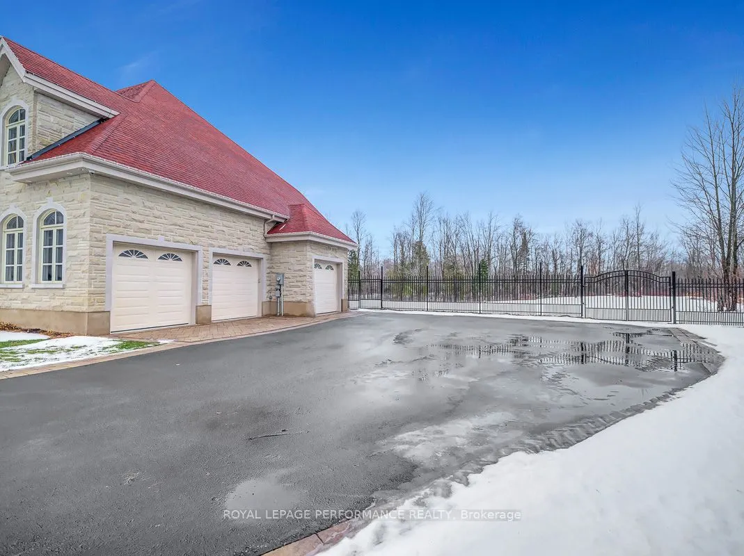 1413 BLACKHORSE Court