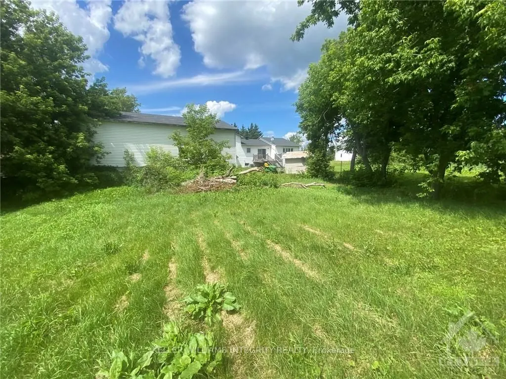 2415 DU LAC Road