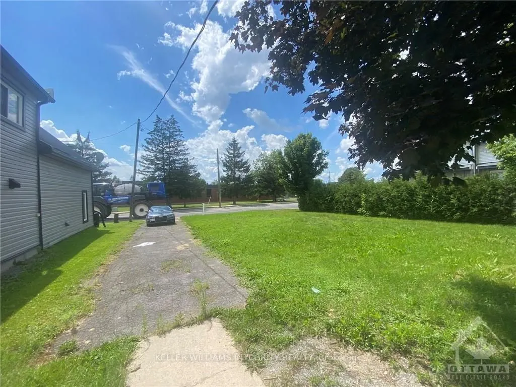 2415 DU LAC Road