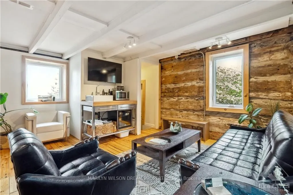 1418 STITTSVILLE MAIN Street