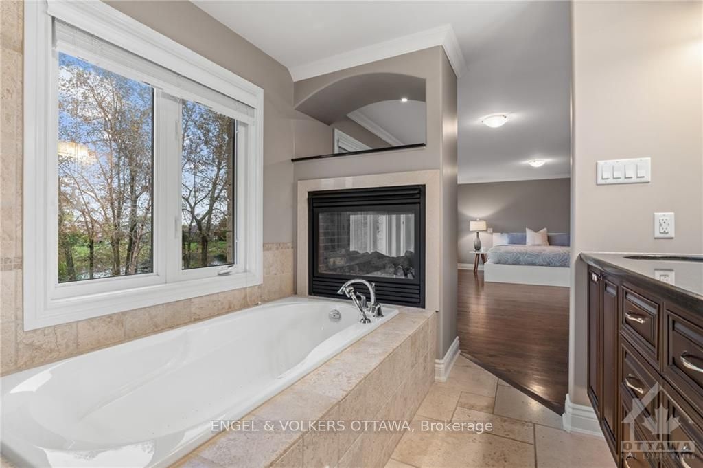 6808 SUNCREST Drive