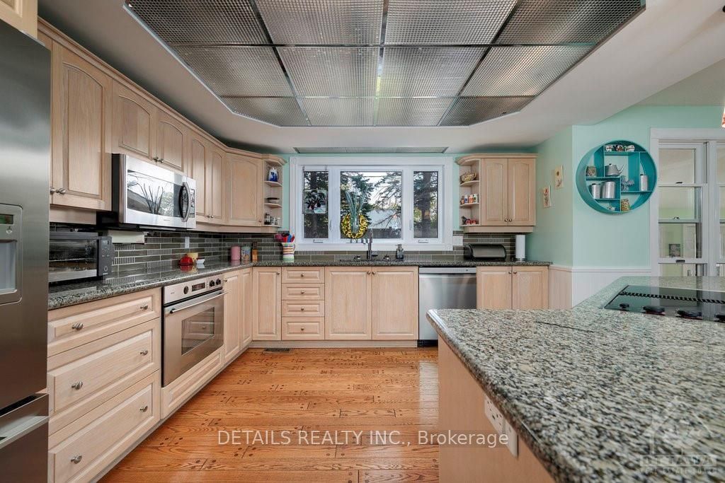 3 WINTERGREEN Drive