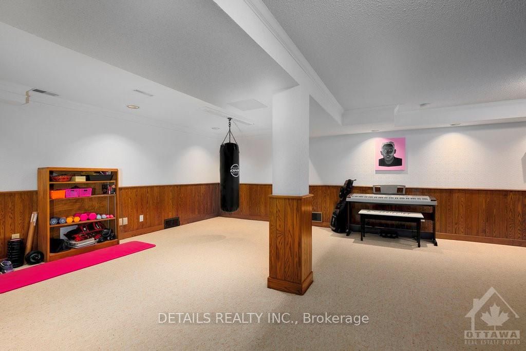 3 WINTERGREEN Drive
