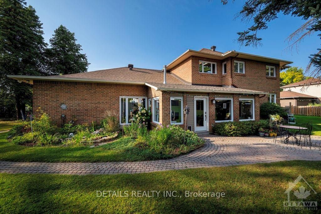 3 WINTERGREEN Drive