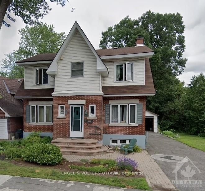 97 MARLOWE Crescent