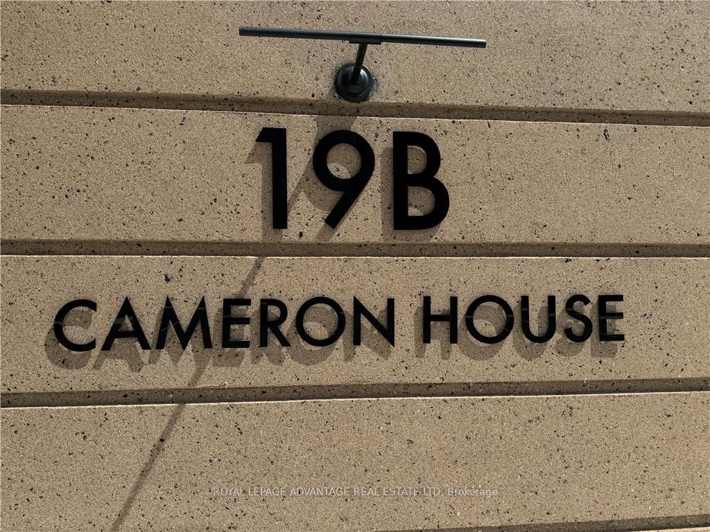 19B WEST Street N #402